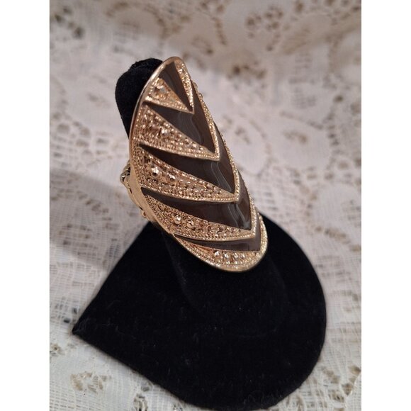 Gold-Tone Chevron Pattern Adjustable Statement Ring-Excellent Used Condition - Picture 3 of 6